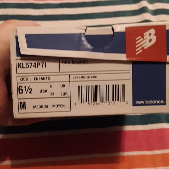 Boy toddler 6.5M rsd and white New Balance shoes - Picture 8 of 8